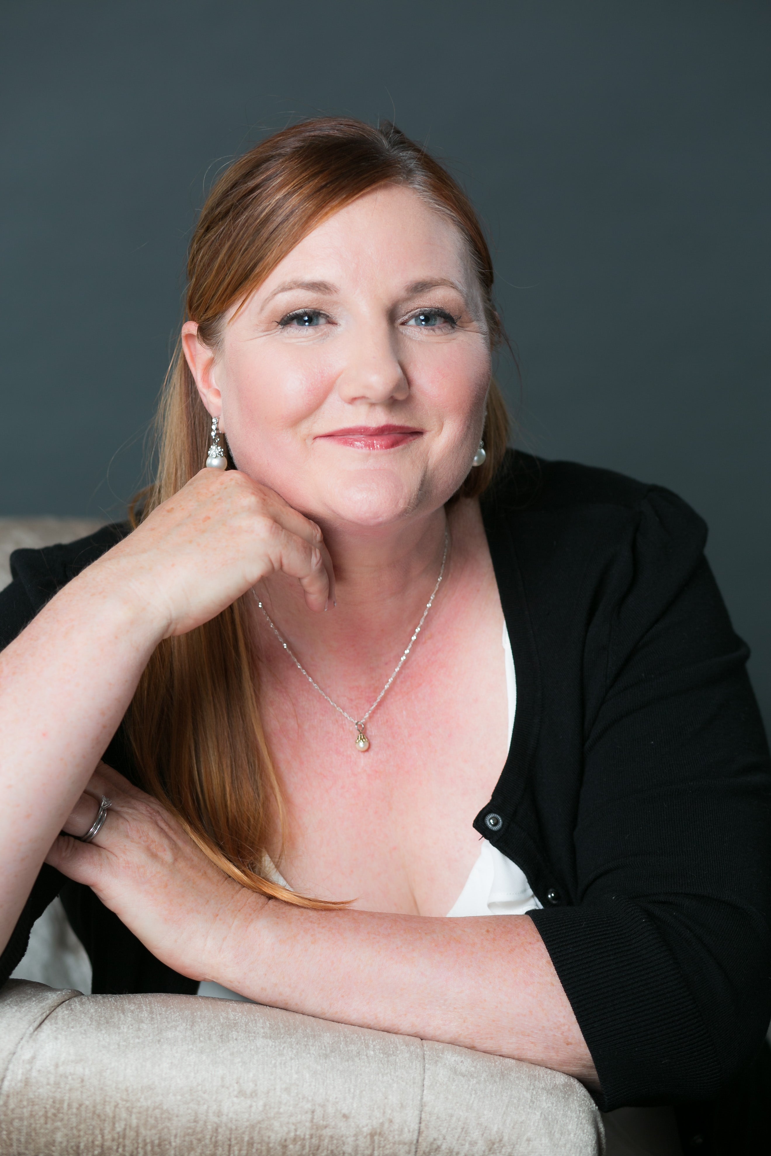Dee Armstrong Author Photo Black shirt